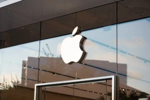 apple store logo glass